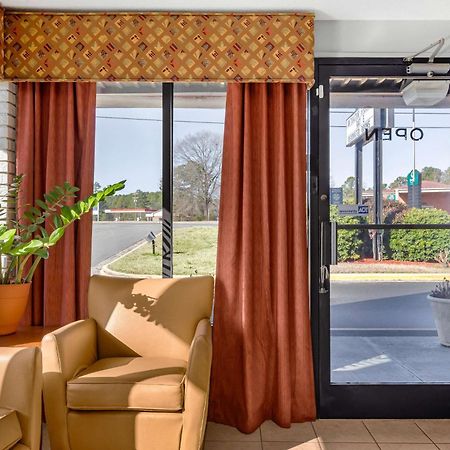 Econo Lodge Creedmoor Kültér fotó